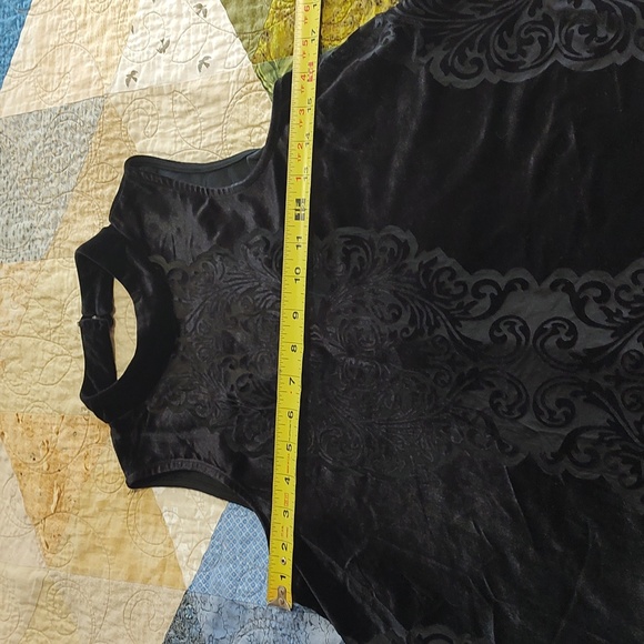 Black Velvet Gypsies and Moondust Top - Picture 4 of 7